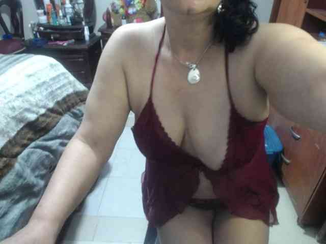 jazmin-mature webcam