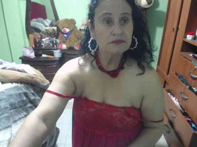 jazmin-mature webcam