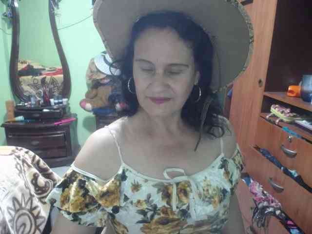 jazmin-mature webcam