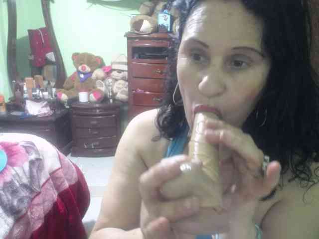 jazmin-mature webcam