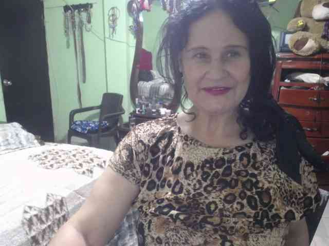 jazmin-mature webcam