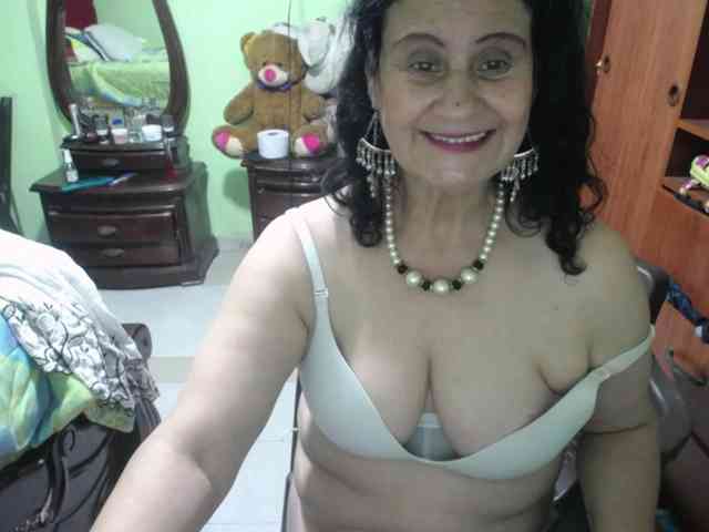 jazmin-mature webcam