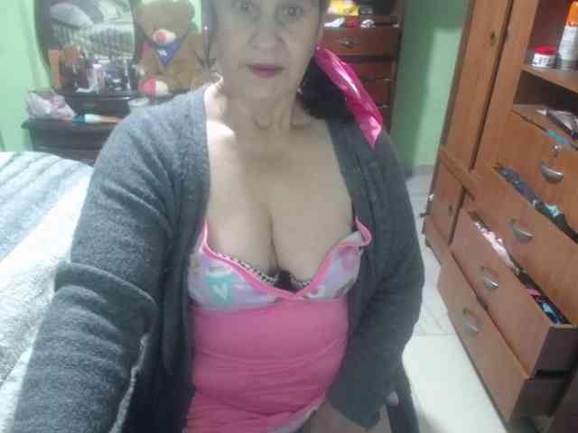 jazmin-mature webcam