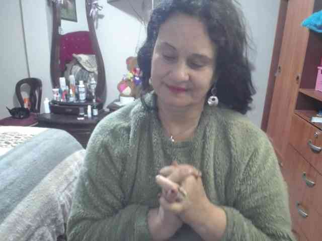 jazmin-mature webcam