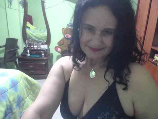 jazmin-mature webcam