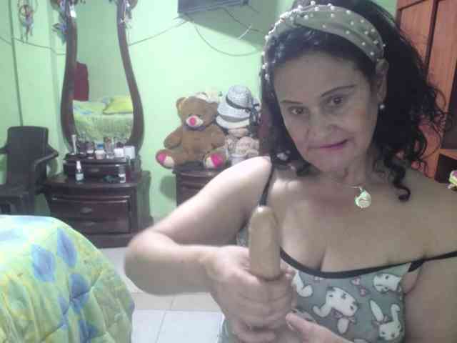 jazmin-mature webcam