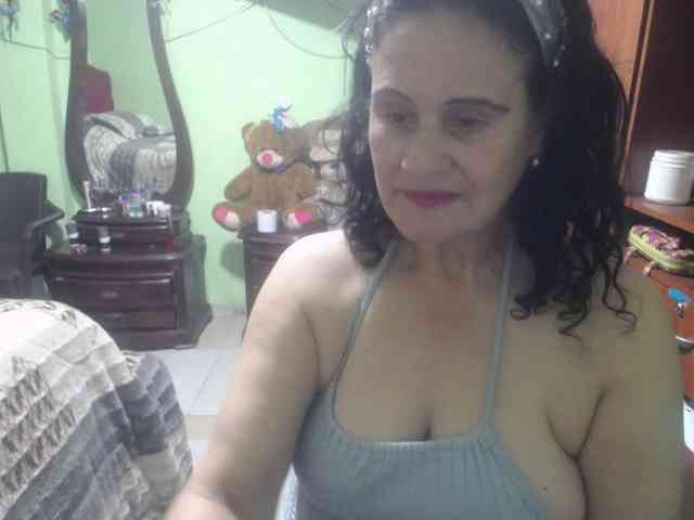 jazmin-mature webcam