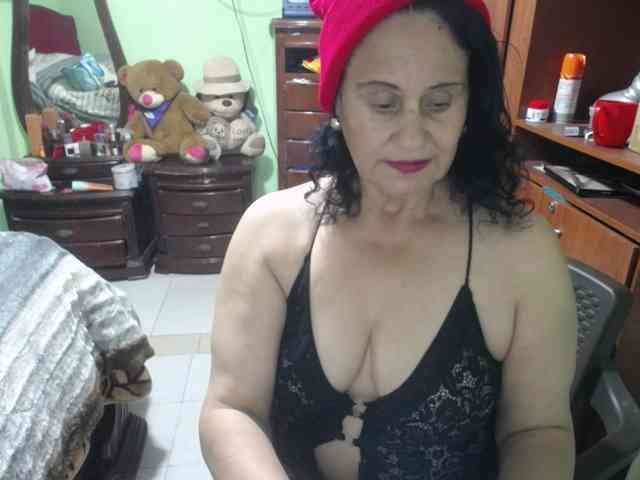 jazmin-mature webcam