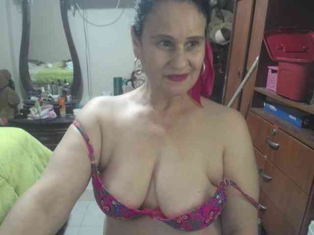 jazmin-mature webcam