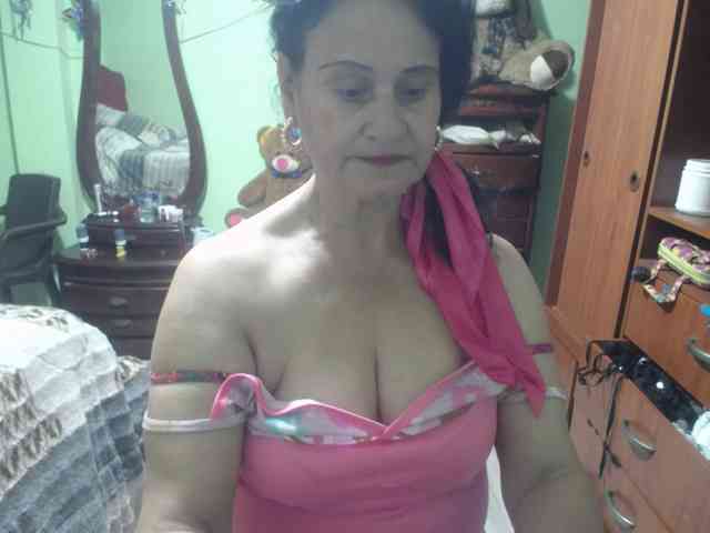 jazmin-mature webcam