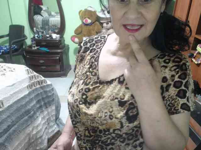 jazmin-mature webcam