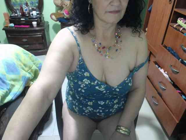 jazmin-mature webcam