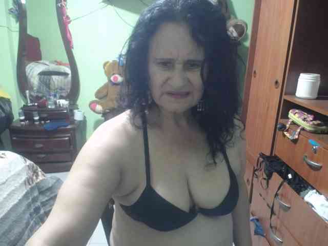 jazmin-mature webcam