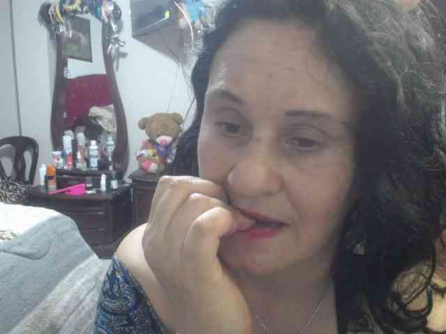 jazmin-mature webcam