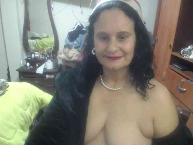 jazmin-mature jazmin-mature