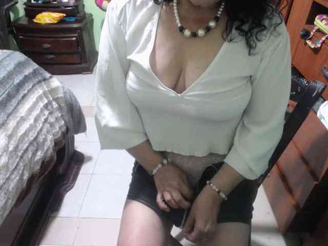 jazmin-mature webcam