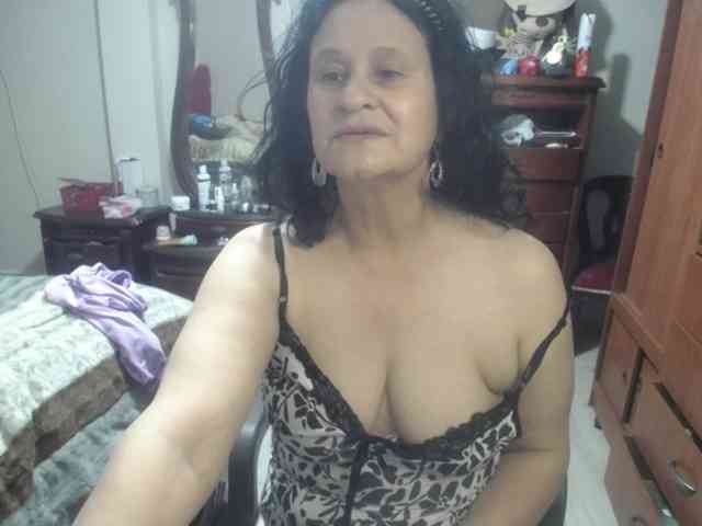 jazmin-mature webcam