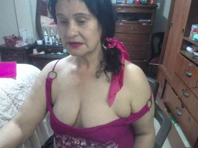 jazmin-mature webcam