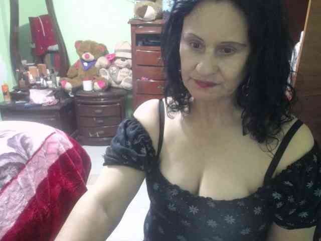 jazmin-mature webcam