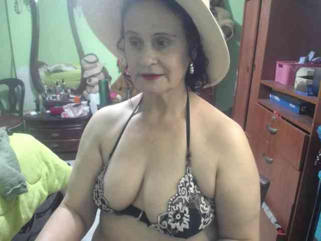 jazmin-mature webcam