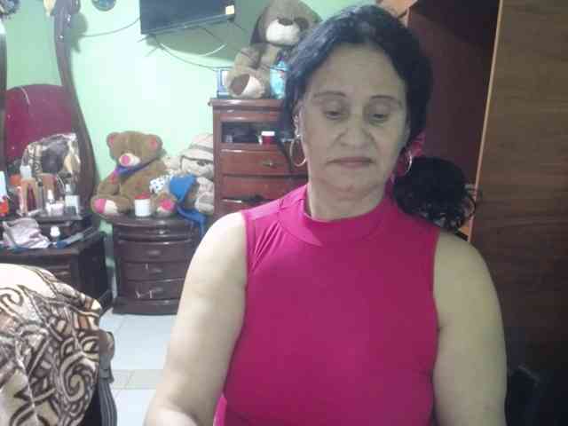 jazmin-mature webcam