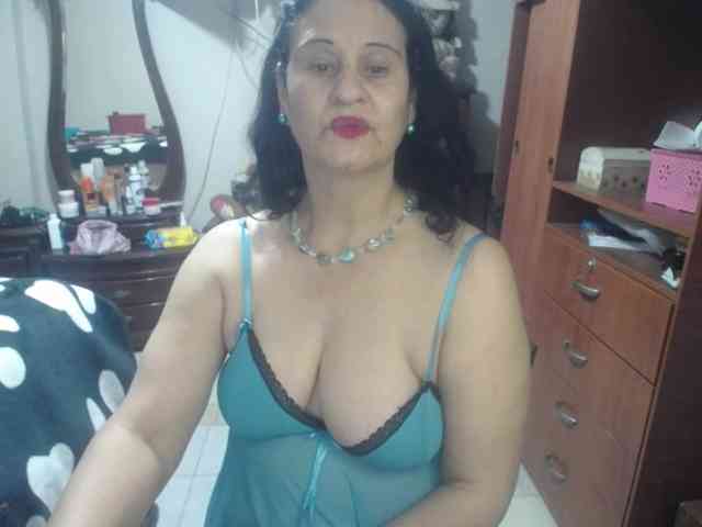 jazmin-mature webcam