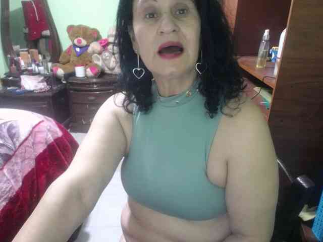 jazmin-mature webcam