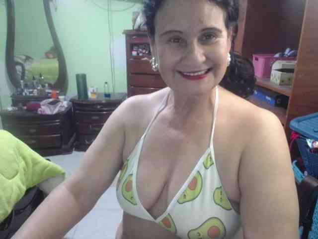 jazmin-mature webcam