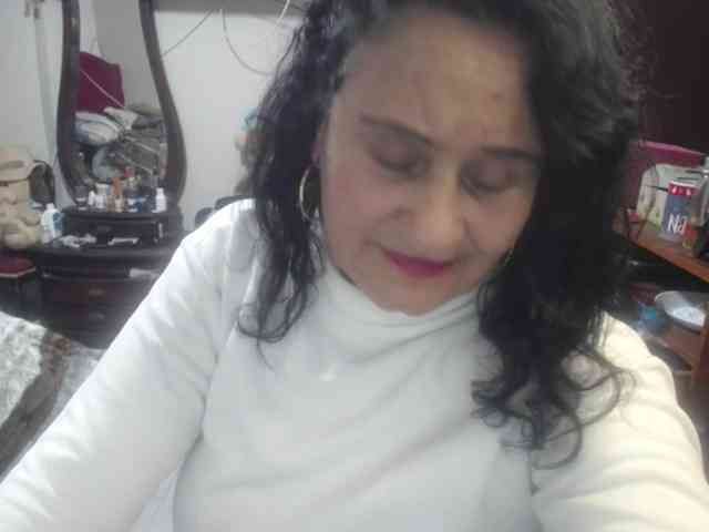 jazmin-mature jazmin-mature