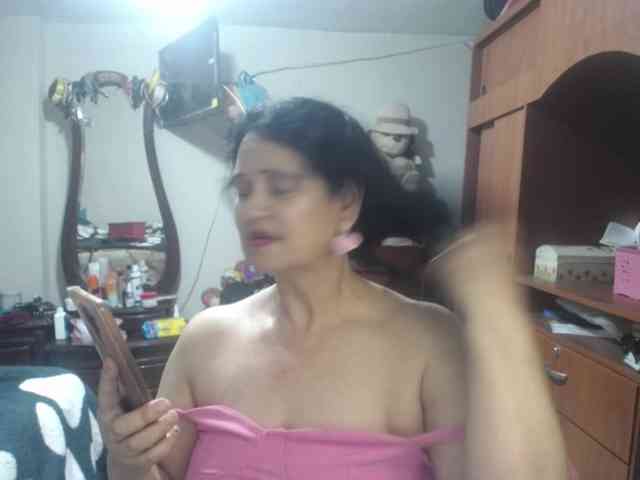 jazmin-mature webcam