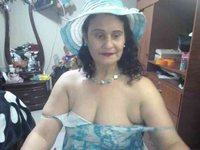 jazmin-mature webcam