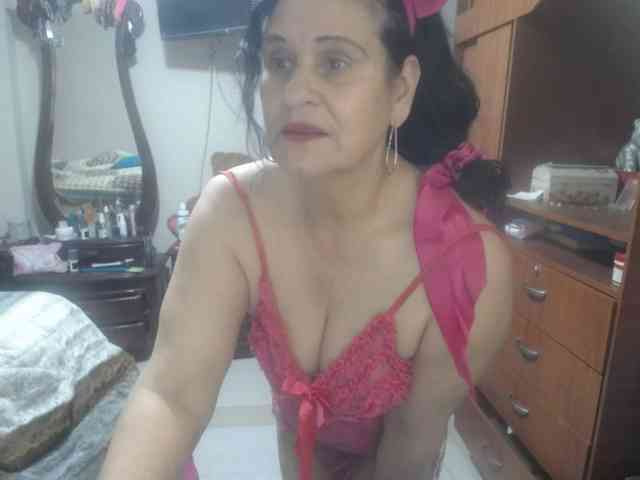 jazmin-mature webcam