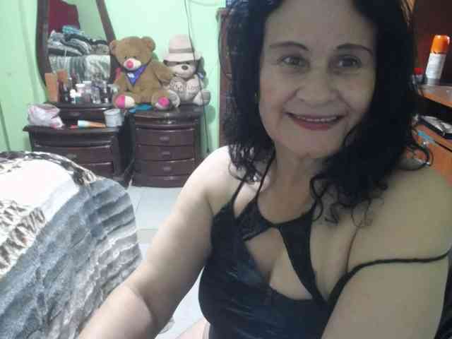 jazmin-mature webcam