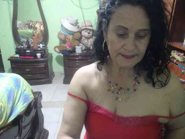 jazmin-mature webcam
