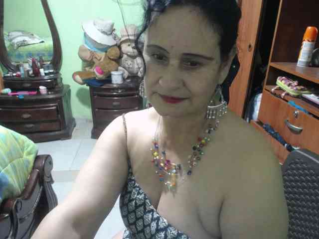 jazmin-mature webcam