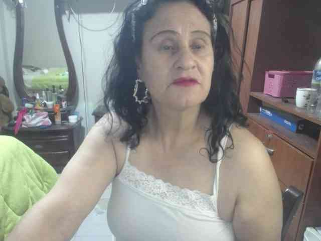 jazmin-mature webcam