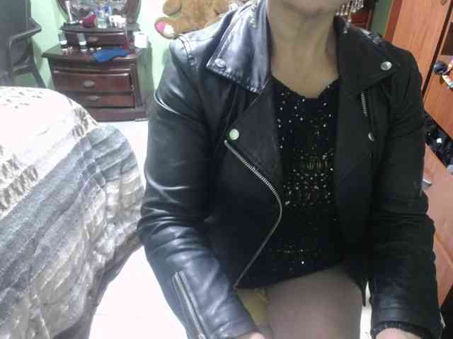 jazmin-mature webcam