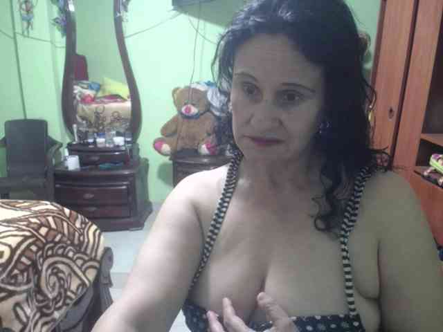 jazmin-mature webcam