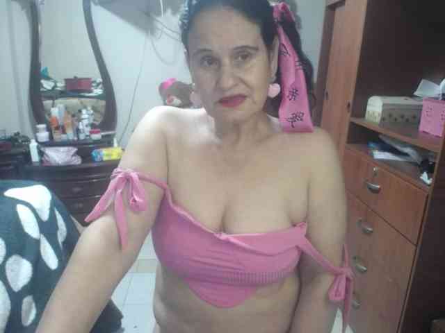 jazmin-mature webcam