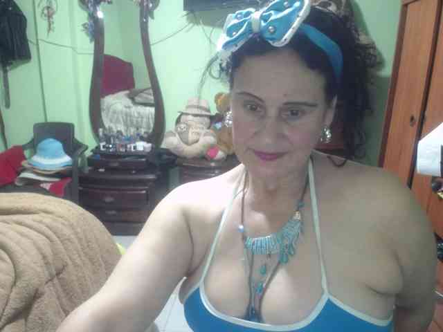 jazmin-mature webcam