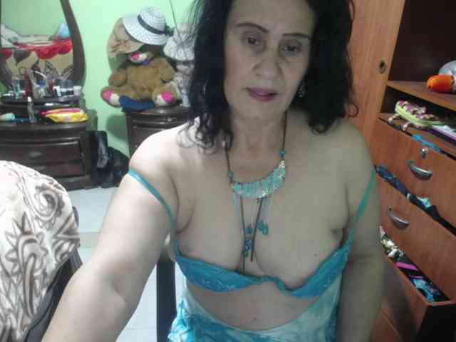 jazmin-mature webcam