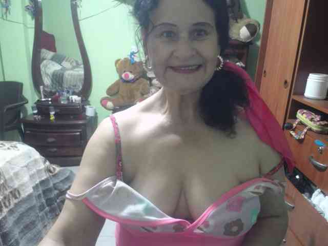 jazmin-mature webcam