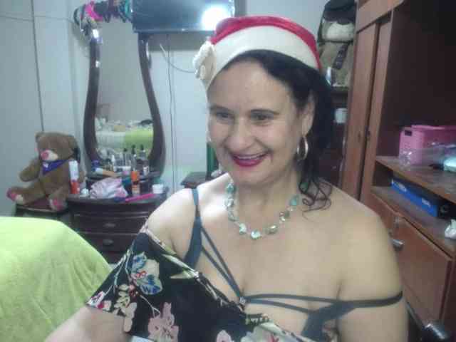 jazmin-mature webcam