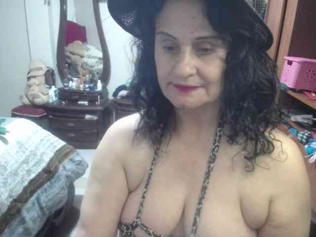 jazmin-mature webcam