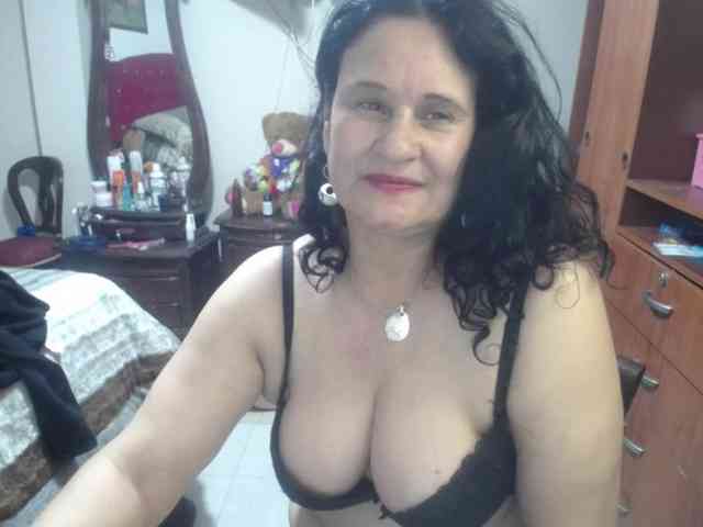 jazmin-mature webcam