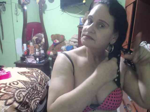 jazmin-mature webcam