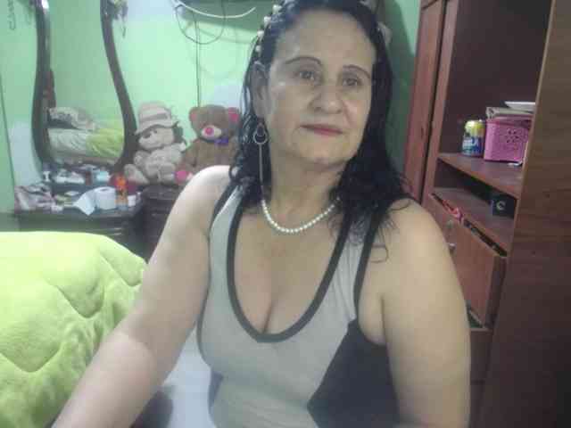 jazmin-mature webcam