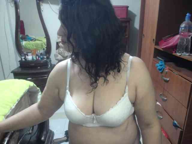 jazmin-mature webcam