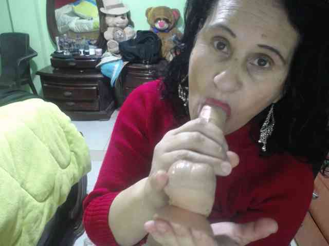 jazmin-mature webcam