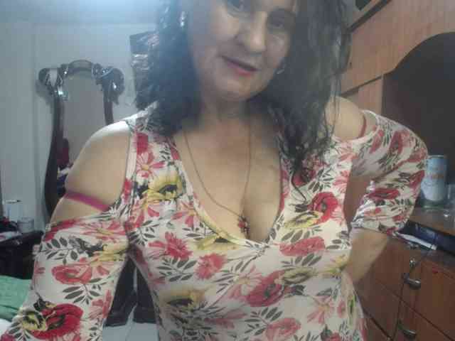 jazmin-mature webcam